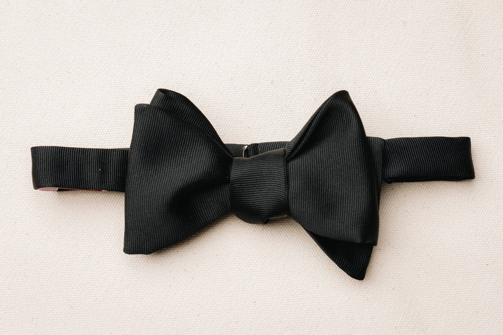 Bow Tie - Black Silk Grosgrain
